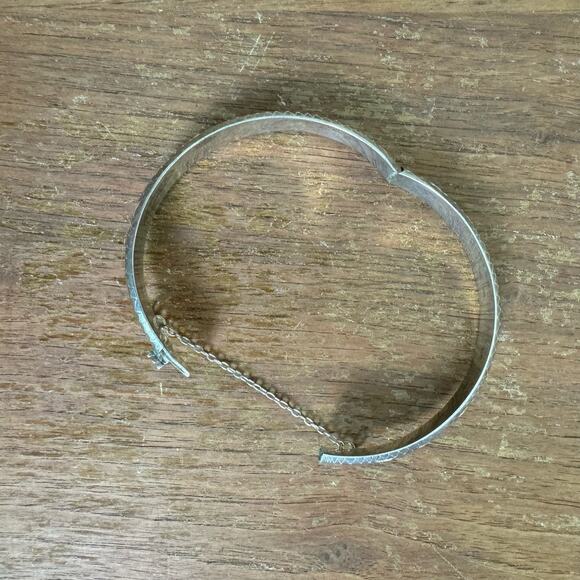 Vintage FAS‎ 925 Silver Hinged Etched Bangle Bracelet - Picture 3 of 4